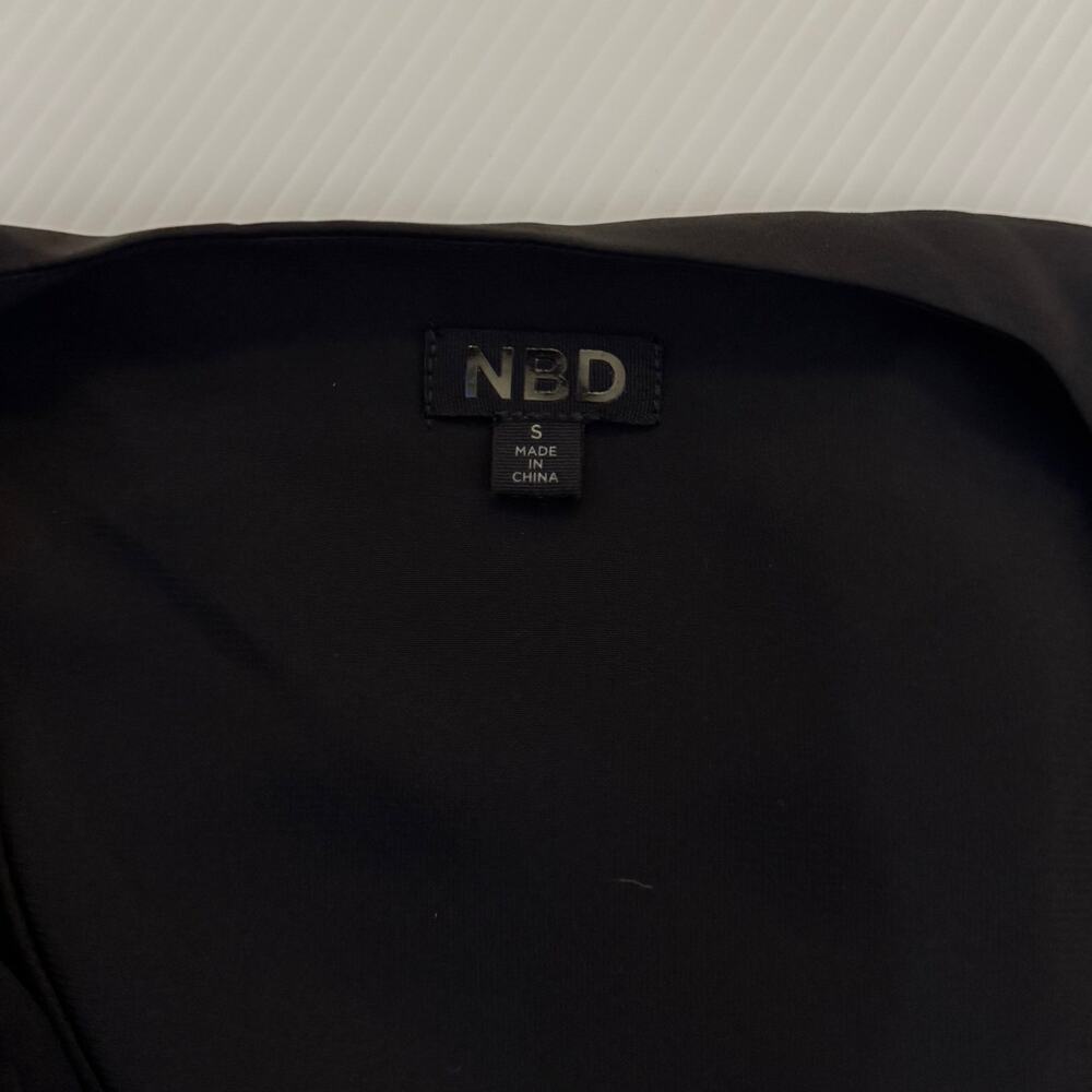 NBD Imogen Top Black Satin Cropped Wrap Deep V Tie Blouson Sleeve Padded S Twee - Picture 5 of 16